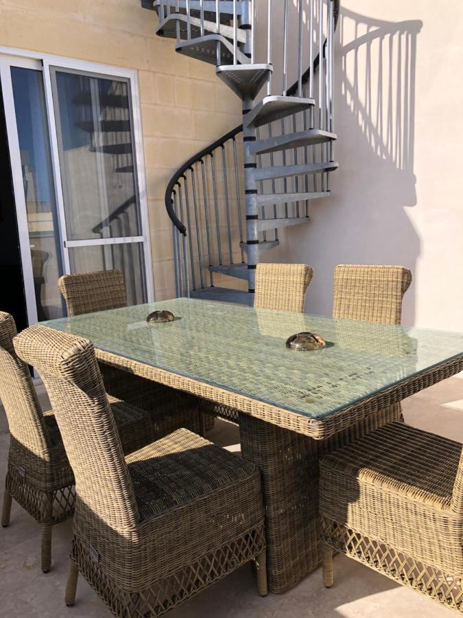 Holiday Townhouse In Sliema Centre Exterior foto